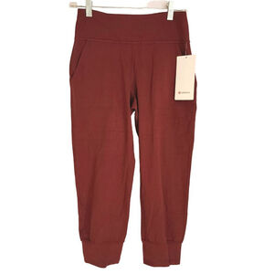 LULULEMON NWT Align Jogger Crop Pants 8 Red Mulled Wine